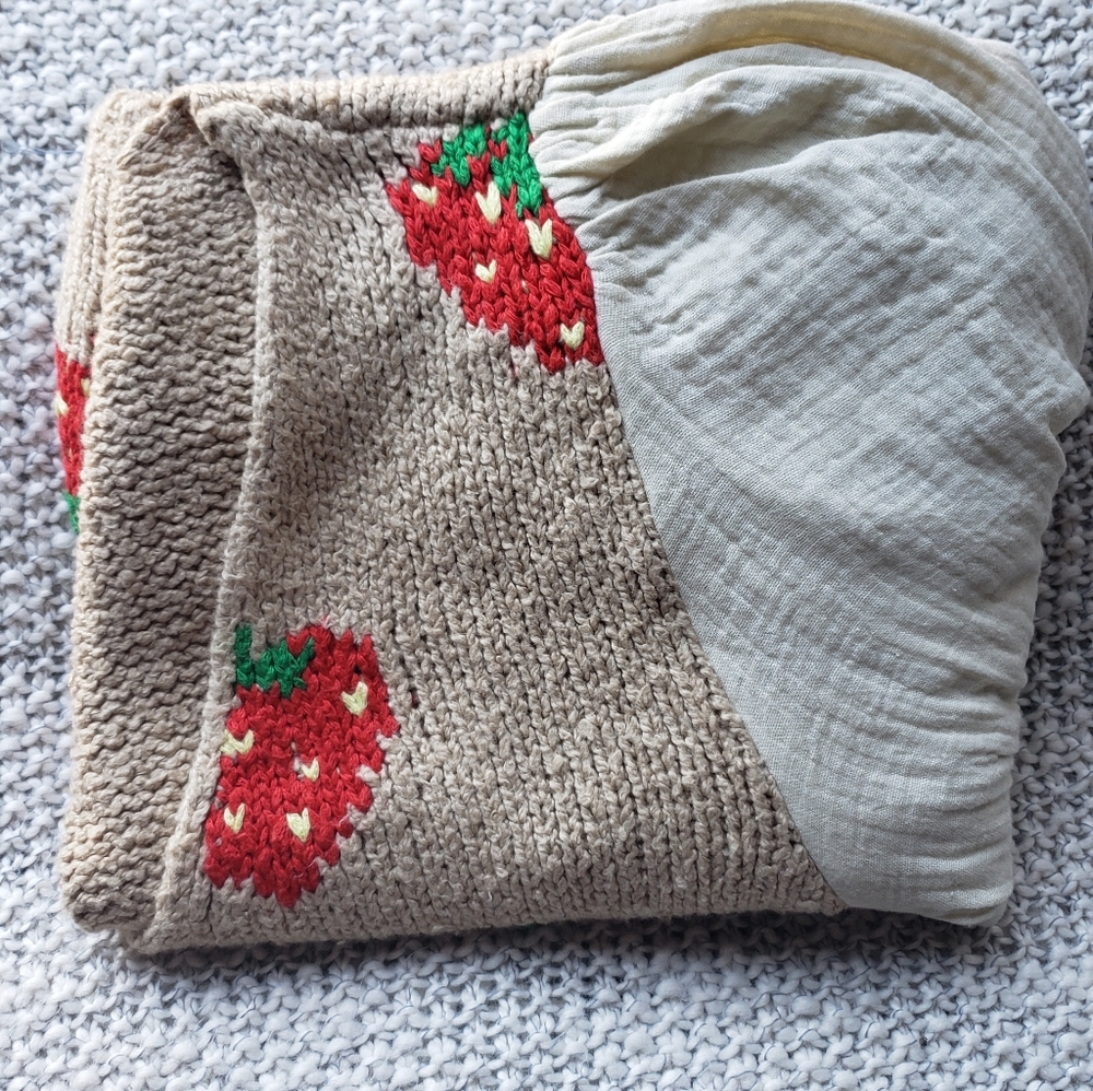Free People Top Strawberry Jam  Crop - Picture 5 of 6